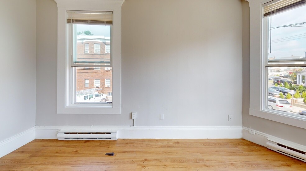 Building Photo - 43 Hancock St