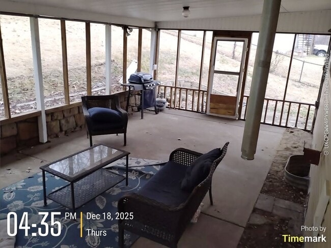 Building Photo - 839 Vine St