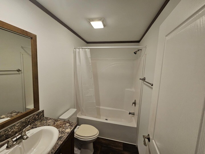 Building Photo - 76 Meggan Dr