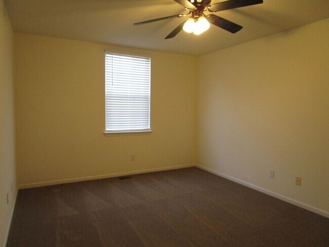 Building Photo - 3538-3540 Prescott Dr.