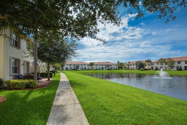 Building Photo - 16178 Poppyseed Cir