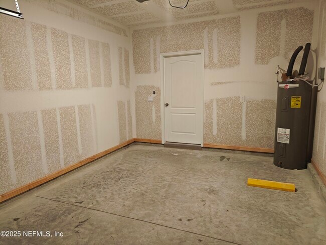 Building Photo - 195 Tidal Bch Ave