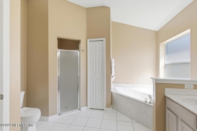 Building Photo - 708 Sharon Ct