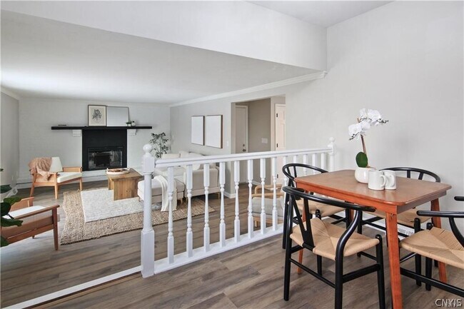 Building Photo - 4784 New Hope S