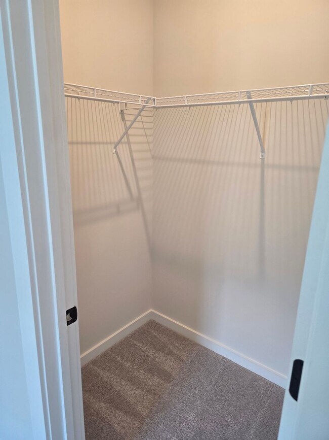 Building Photo - Beautiful New Constuction 3BR/2.5BA Townhouse
