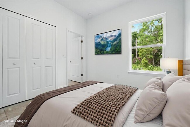 Building Photo - 7738 N Creek Way