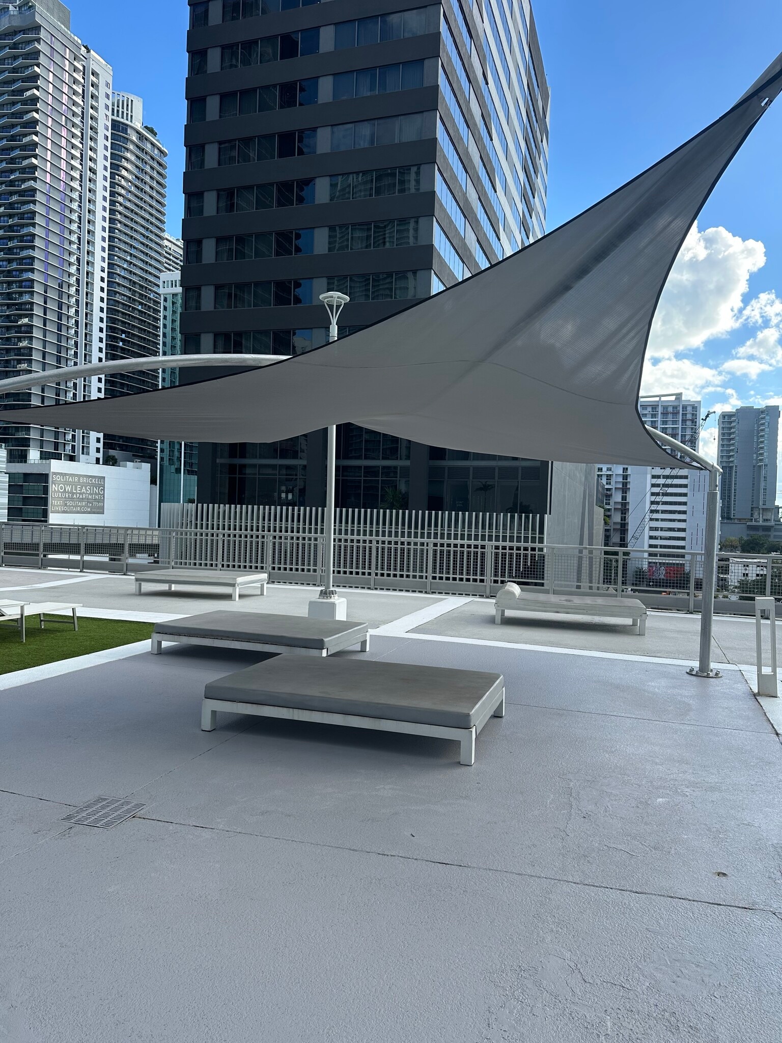 Building Photo - 690 SW 1st Ct