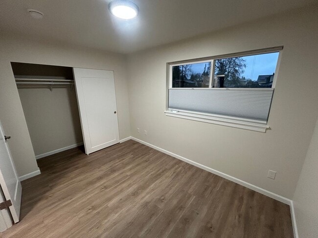 Building Photo - New build Beautiful 3bd, 2bath House in North Tacoma!