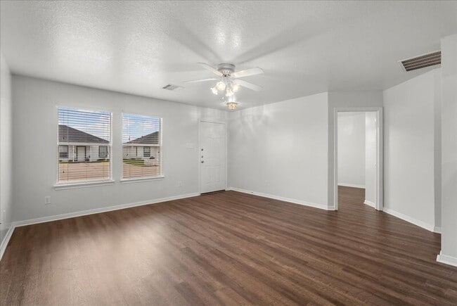 Building Photo - 5136 Caicos Calle