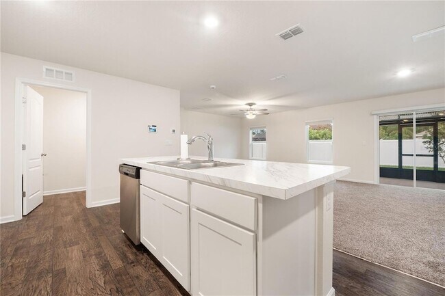Building Photo - 669 Grand Reserve Dr