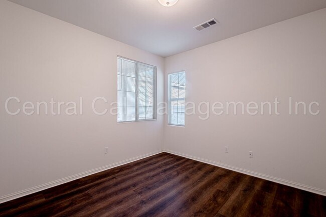 Building Photo - 4 Bedroom/3 Bath Home with Office and Paid Solar - $3295 Per Month!