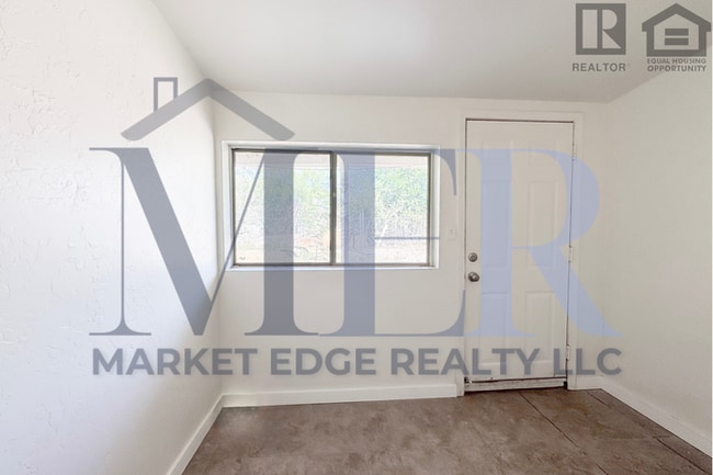 Building Photo - 2Bed/1Bath Home 24th St/Thomas Rd! $199 MOVE-IN SPECIAL! Ready for Immediate Move-In!