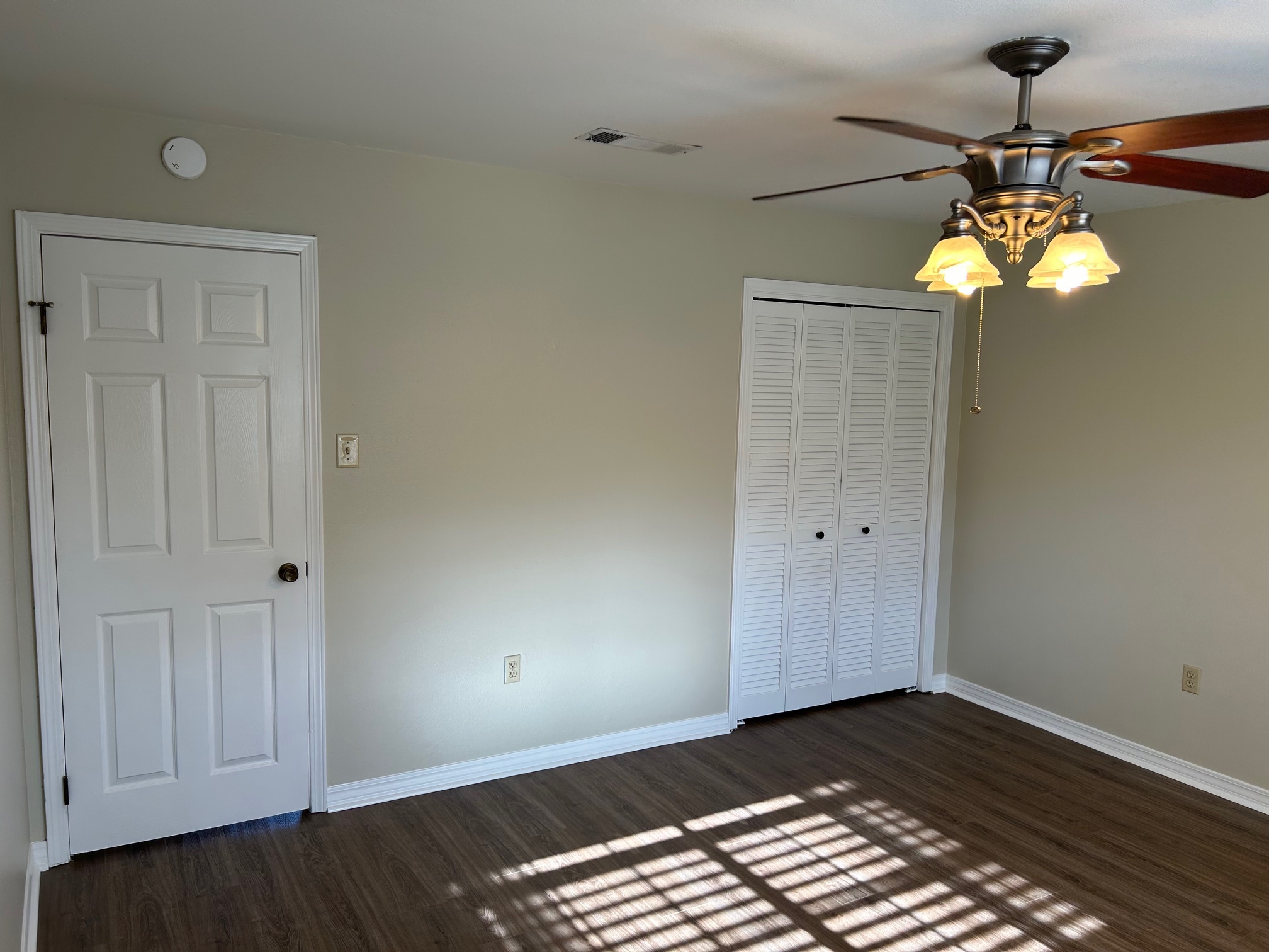 Master Bedroom - 2856 Woodbrook Dr