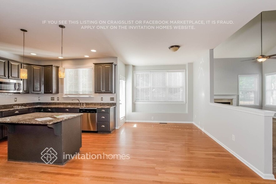 Building Photo - 1220 Brough Hall Dr