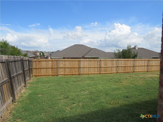 Building Photo - 6509 Temora Loop