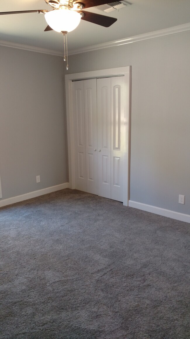 Building Photo - 601 W Tennessee Ave