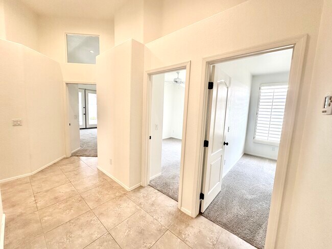 Building Photo - 15058 N 54th Way