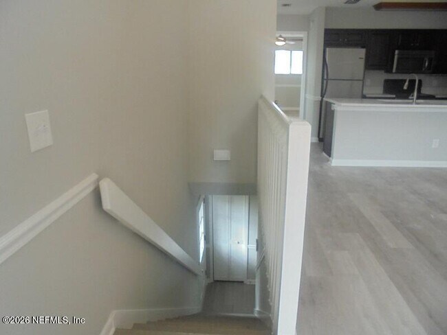 Building Photo - 319 Second St