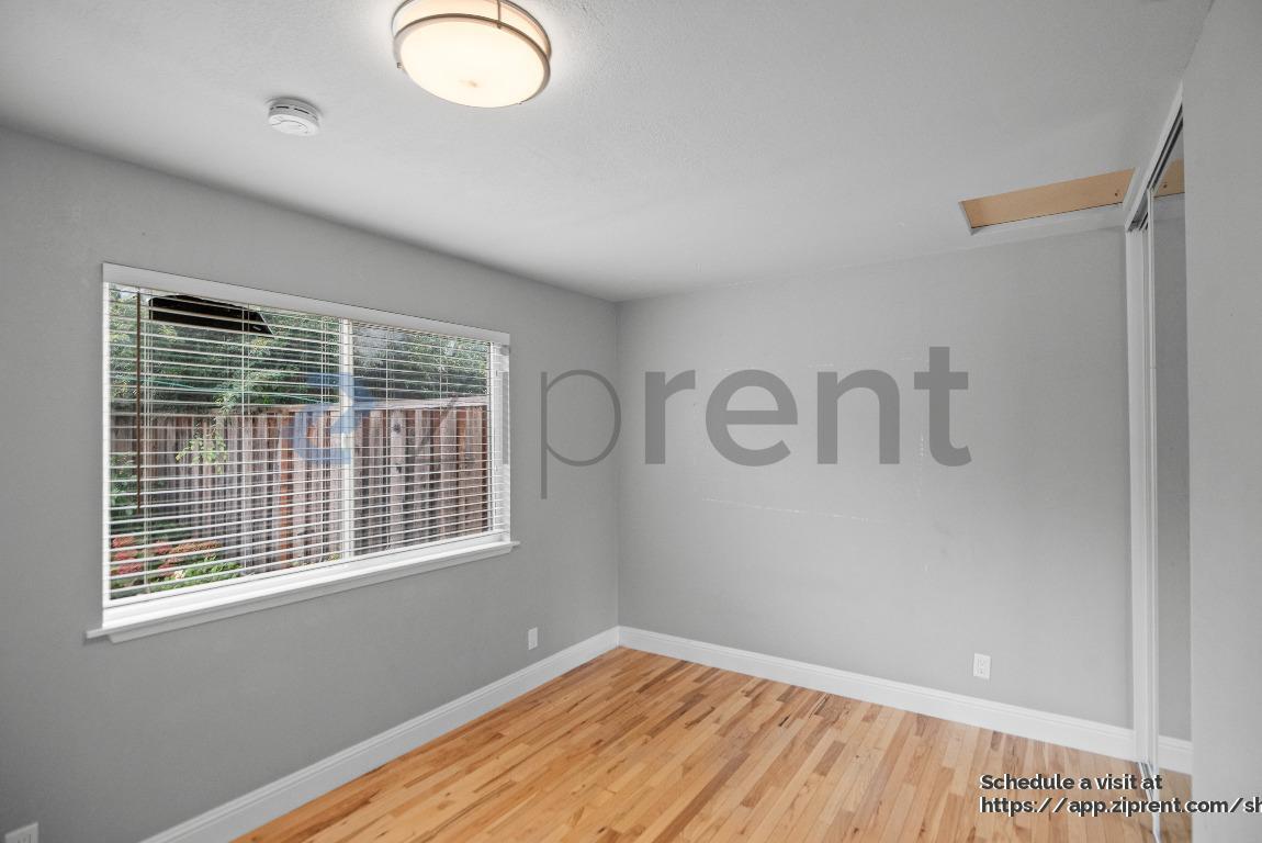 Building Photo - 134 Kittoe Dr