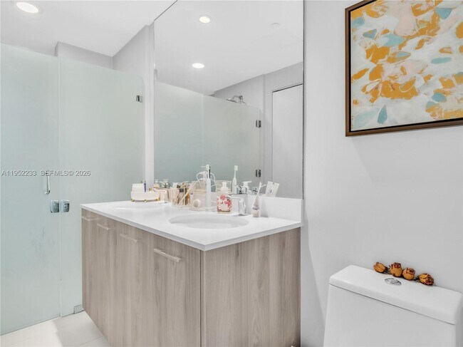 Building Photo - 501 NE 31st St