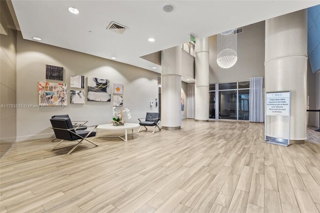 Building Photo - 1750 N Bayshore Dr