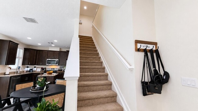 Building Photo - 16454 Helix Ct