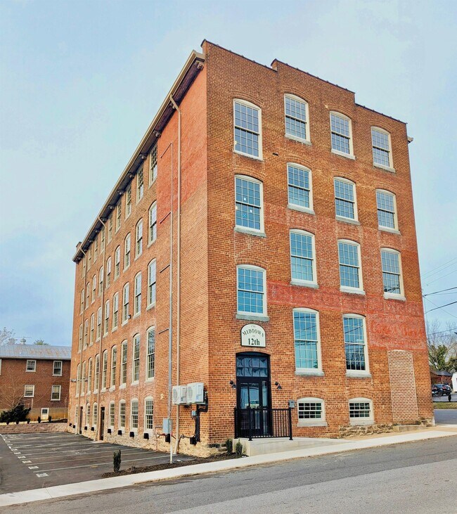 Interior Photo - 1701 12th Street