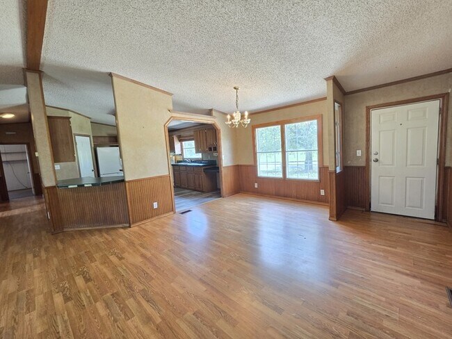 Building Photo - 3-2 Mobile Home