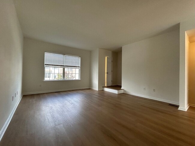 Building Photo - 65 Highland Cir