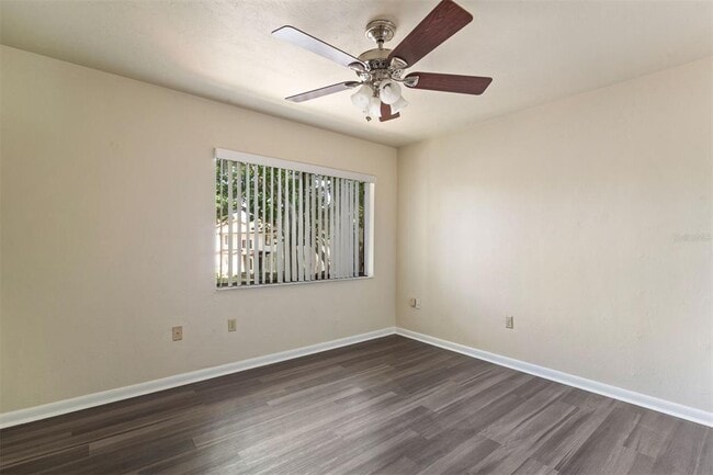Building Photo - 2635 SW 35th Pl