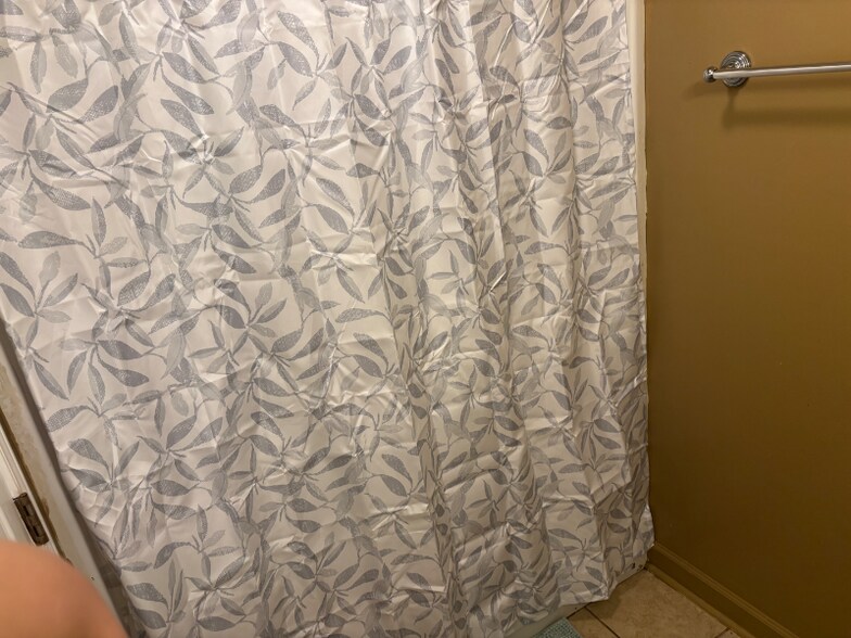 Building Photo - 1624 N Cherry St