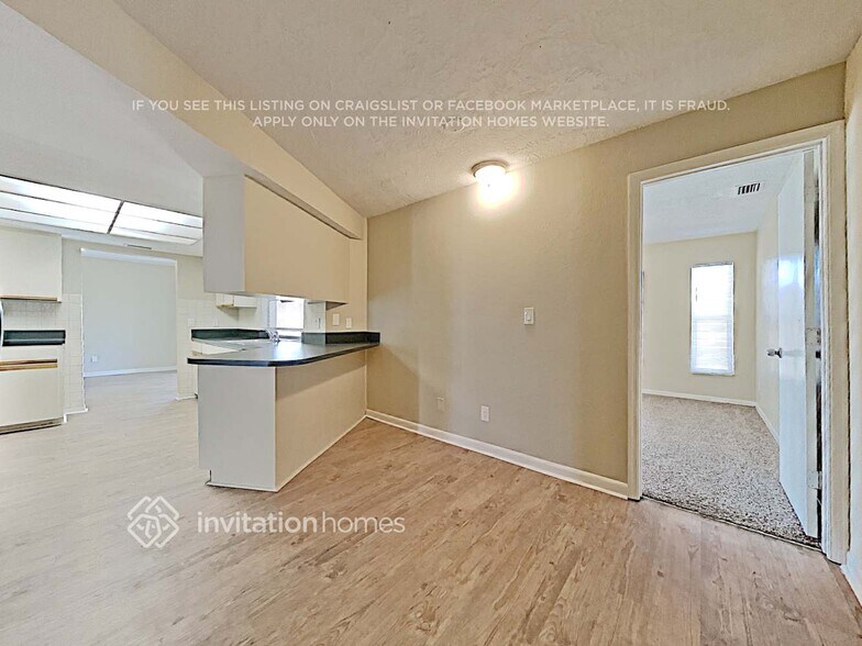 Building Photo - 2991 62nd Ave S