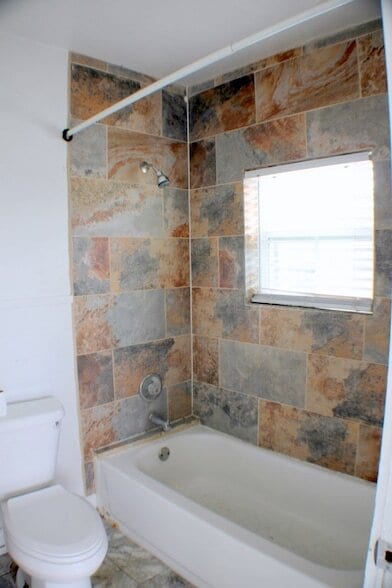 Building Photo - 508 Wayside Dr