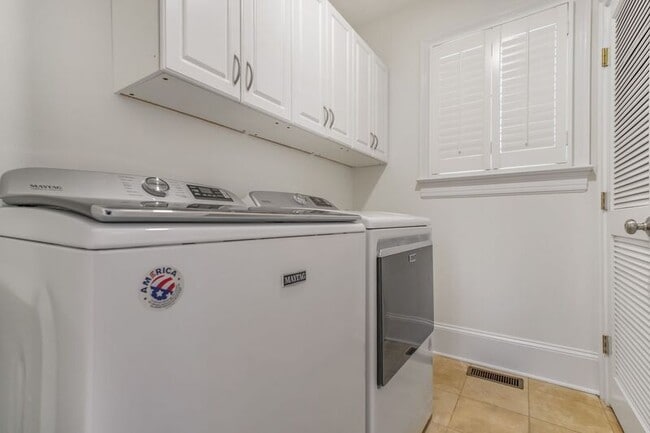 Building Photo - 204 Fauquier St