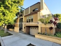 Building Photo - 2638 E 3rd St