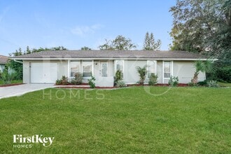 Building Photo - 2582 Lake View Blvd