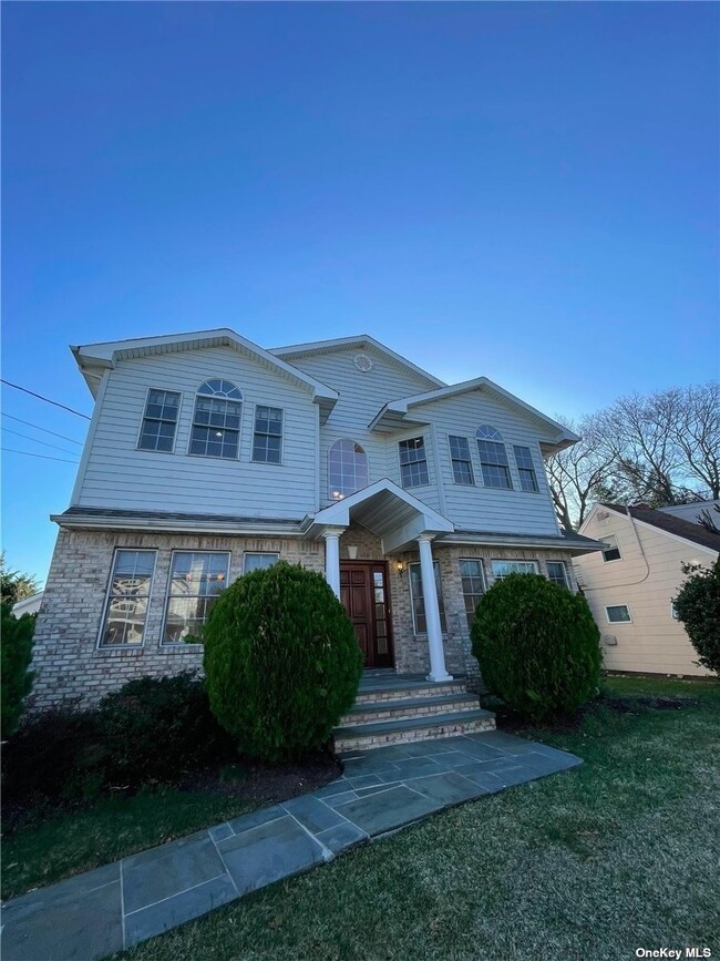 Primary Photo - 26 Slocum Ave
