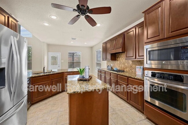 Building Photo - 10907 Lombardia Ct