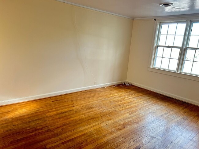 Building Photo - Charming 1-Bedroom Unit is Historic Wilmin...