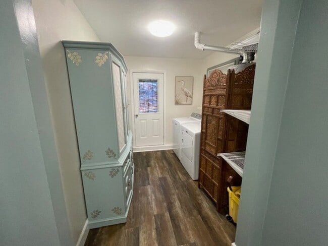 Building Photo - 2103 Starburst Ln