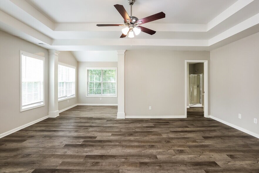 Building Photo - 10038 Harmon Springs Dr