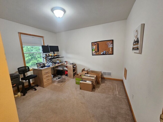 Building Photo - 751 Galen Dr