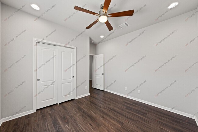 Building Photo - 1622 Fiddle Wood Wy