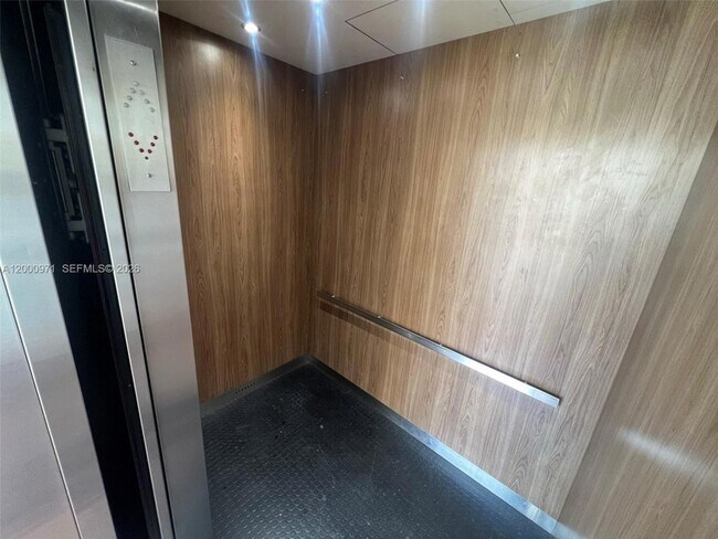 Building Photo - 10317 NW 9th St Cir