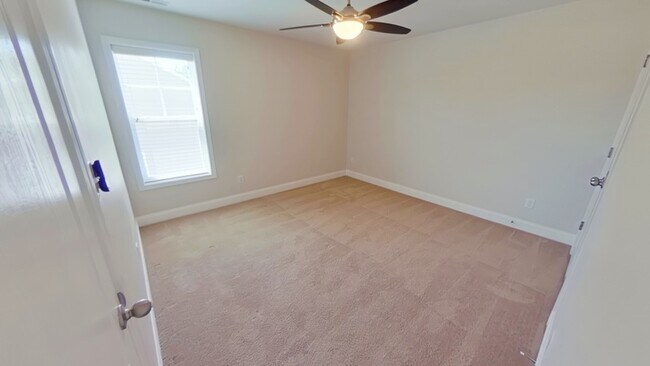 Building Photo - 169 Eclipse Ct