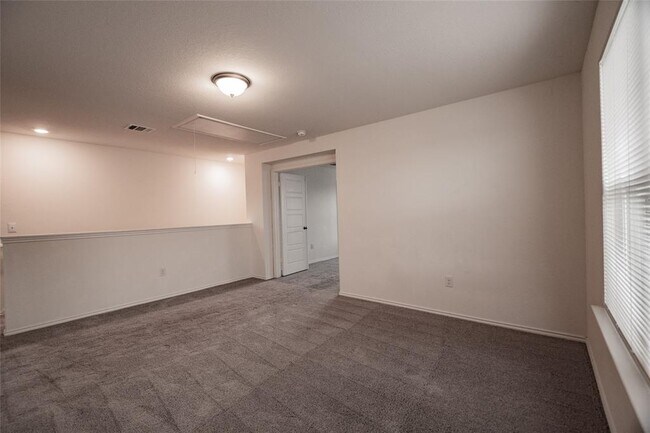 Building Photo - 6412 Carriage Pines Dr