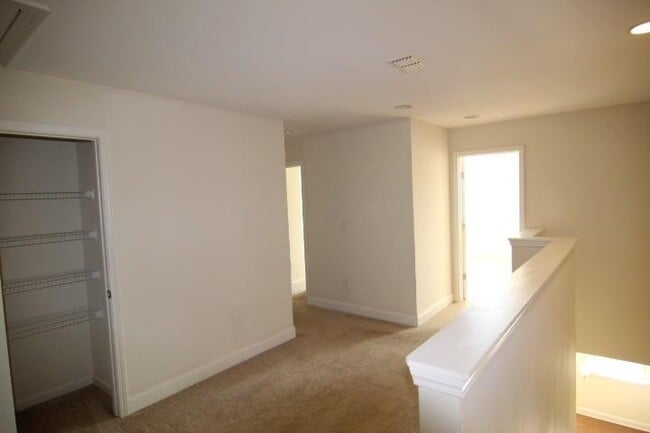 Building Photo - 8305 Harlond Way