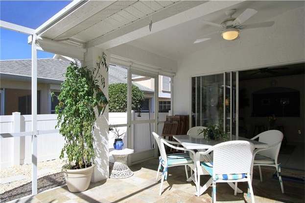 Building Photo - 15035 Sterling Oaks Dr