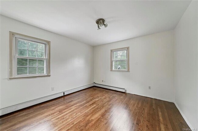 Building Photo - 138 Barnes Rd