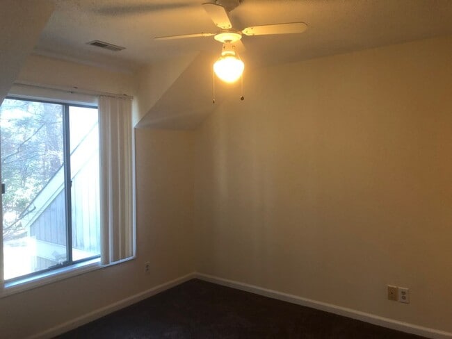 Building Photo - 4101-9 Five Oaks Drive, Durham, NC 27707